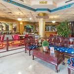 Oyo 821 Hotel Dinasti