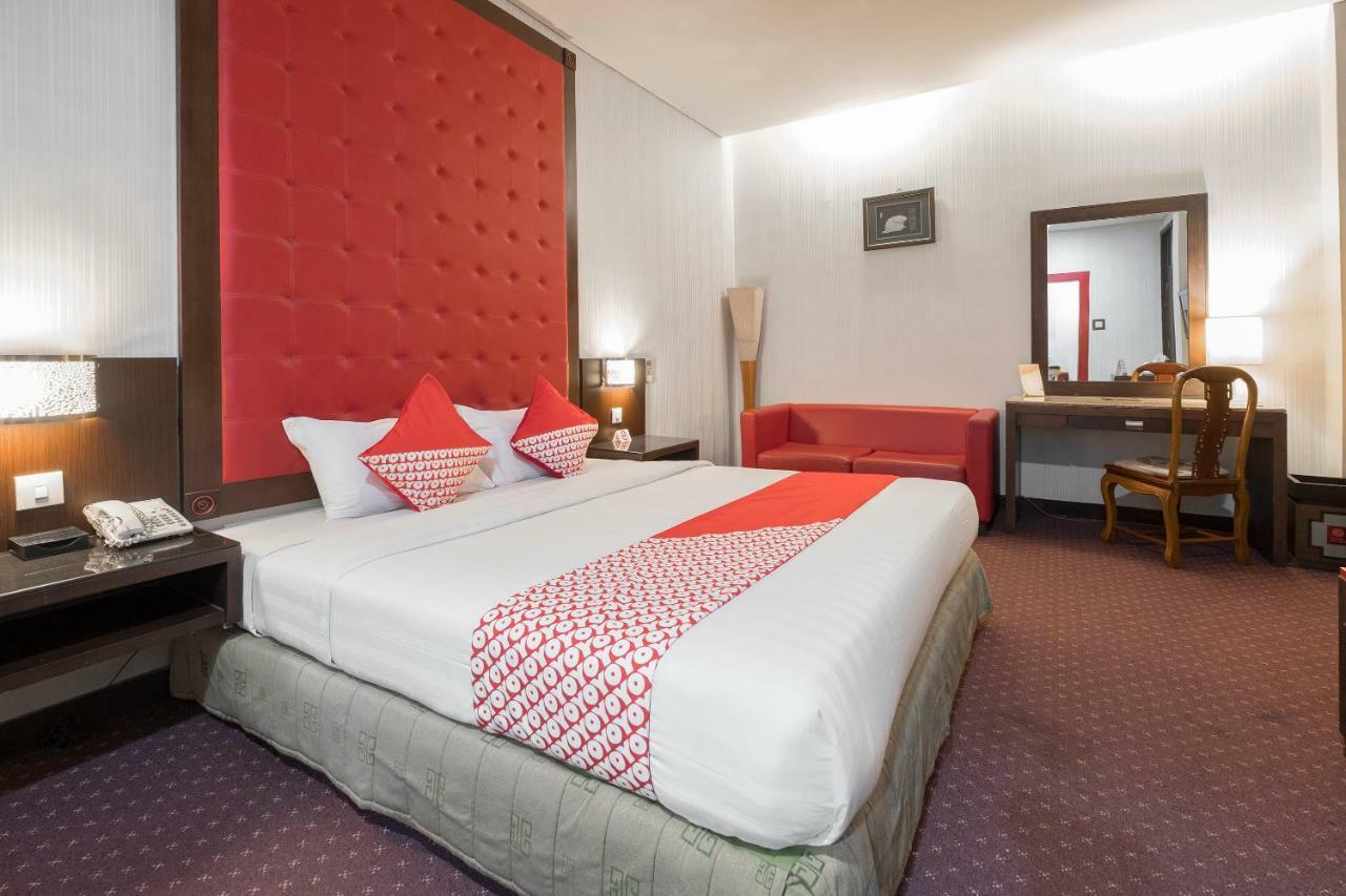 Oyo 821 Dinasti Hotel Makassar